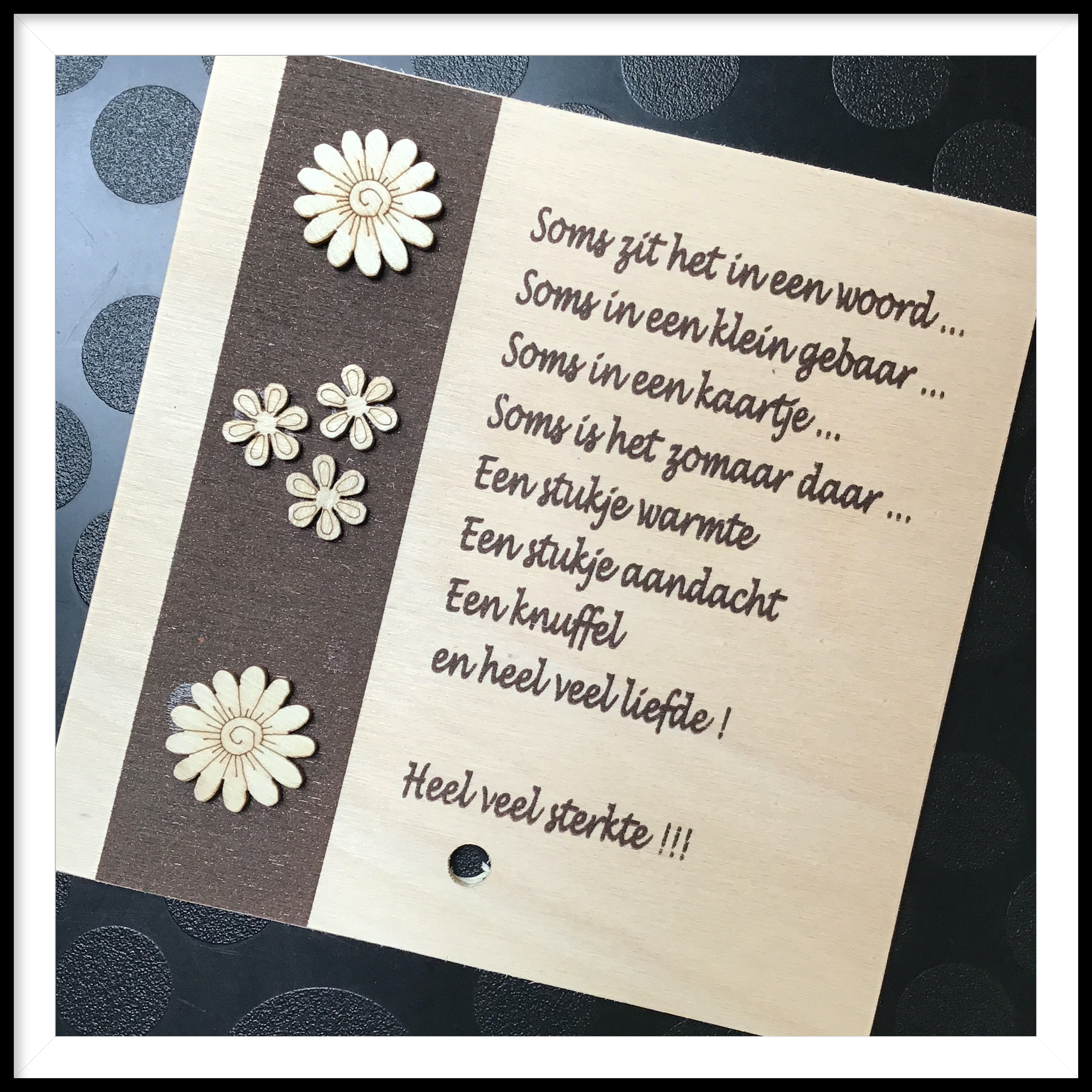 Houten wenskaart sterkte